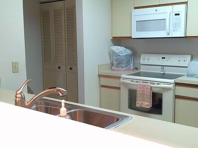 1st image of 47 Plantation Dr APT 204