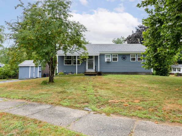 5 Paddock Place, South Portland, ME 04106