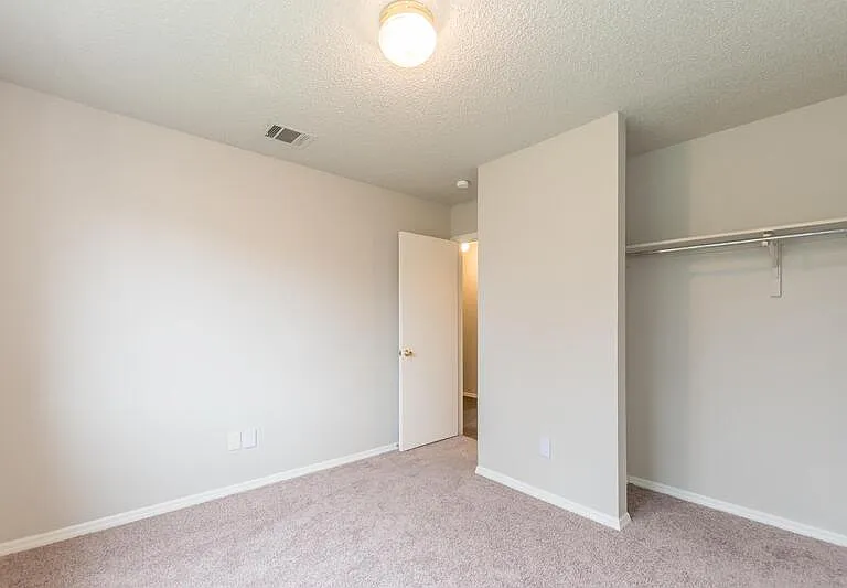 3518 Stoney Bluff St — Photo 13
