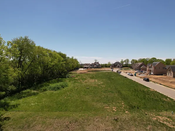 993 Crestfield Ln, Lexington, KY 40515