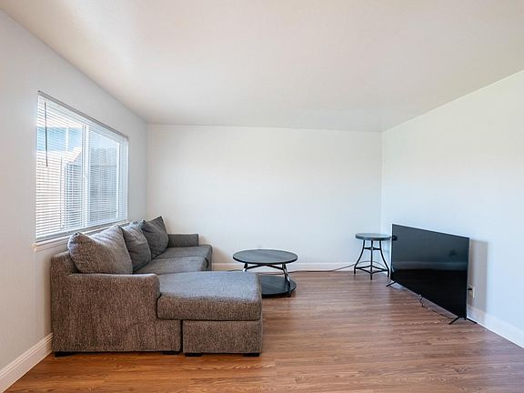 5th image of 1673 San Carlos Street