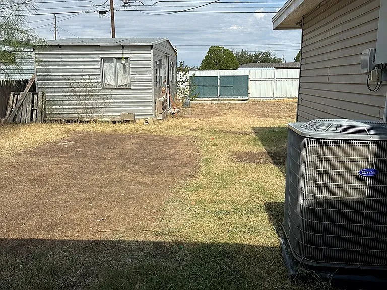 1711 Doran Dr — Photo 10