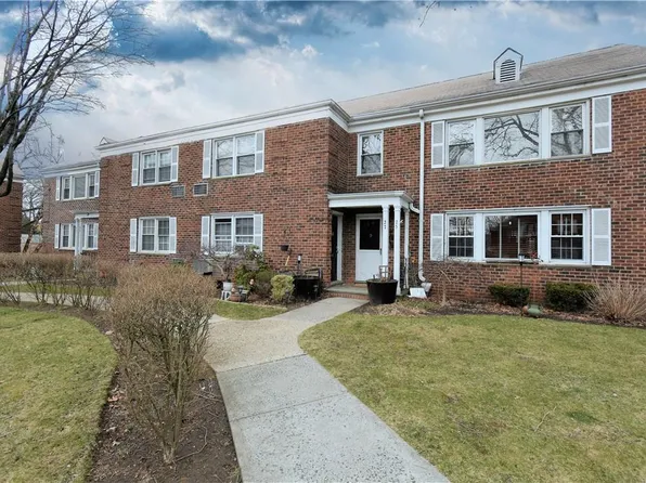27 Lawrence Park Crescent #27, Bronxville, NY 10708