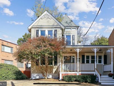 4451 Macarthur Blvd NW, Washington, DC, 20007