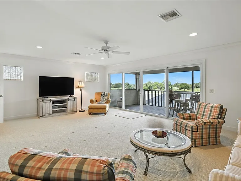 620 Bridgewater Ln SW — Photo 23