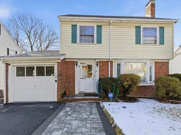 72 Redlands Rd, West Roxbury, MA 02132