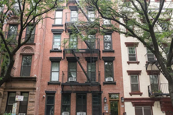 Rented by Compass | media 41