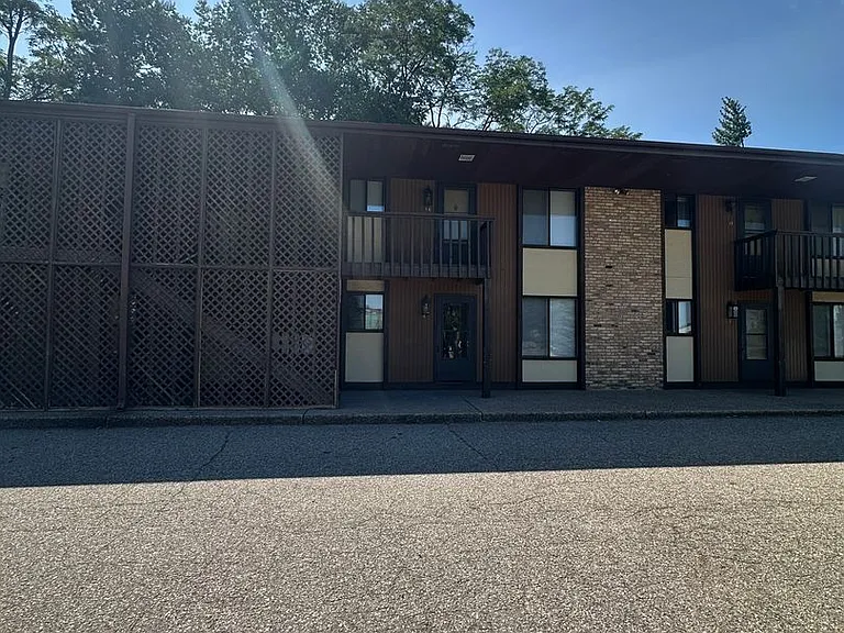 9800 Logan Ave S — Photo 1