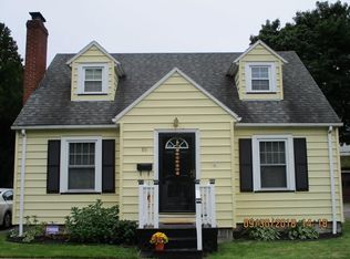 89 Winstead Rd, Rochester, NY 14609