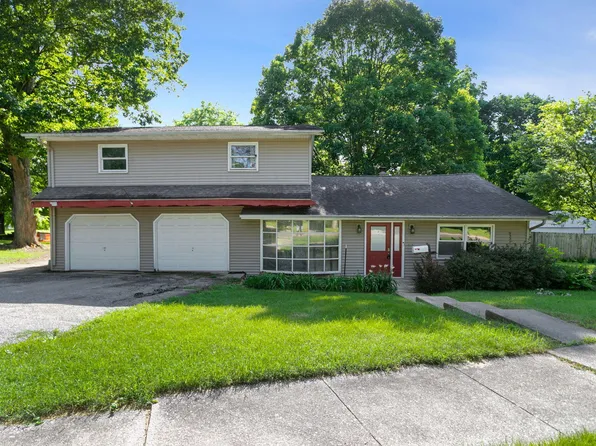 702 Main St, Buchanan, MI 49107