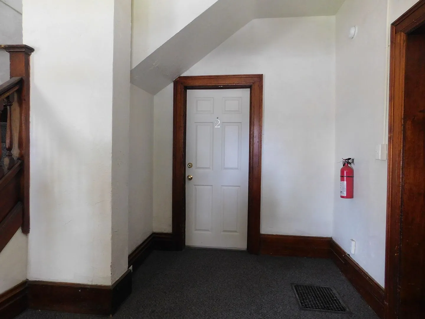 816 Grand Avenue — Photo 2