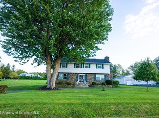 9109 Valley View Dr, Clarks Summit, PA 18411