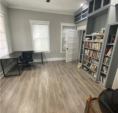 4th image of 307 W Park Ave #A