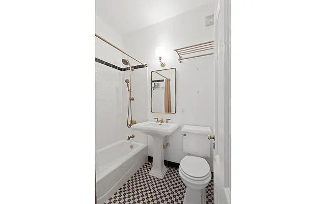 Rented by Douglas Elliman | media 16