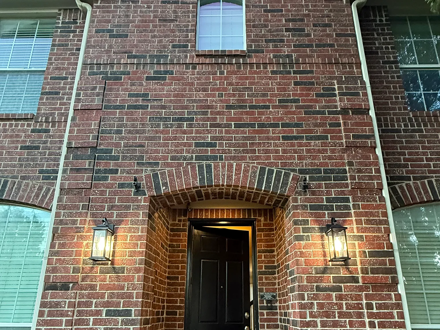 4 bed, 2.5 bath, 2966 sqft, $2,950 — Photo 3