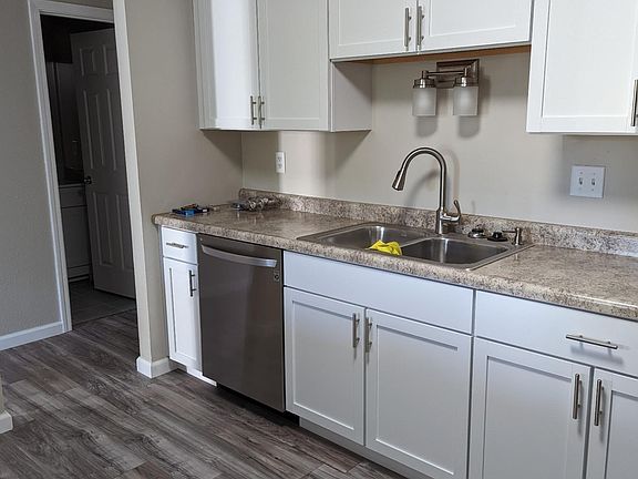5th image of 914 Wescott Trl #104