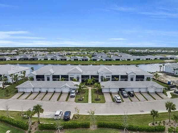 1st image of 14214 HERITAGE LANDING BOULEVARD #821