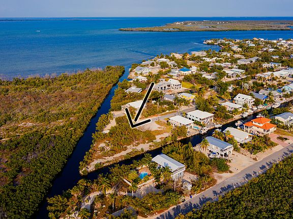3rd image of 2298 San Remo Dr