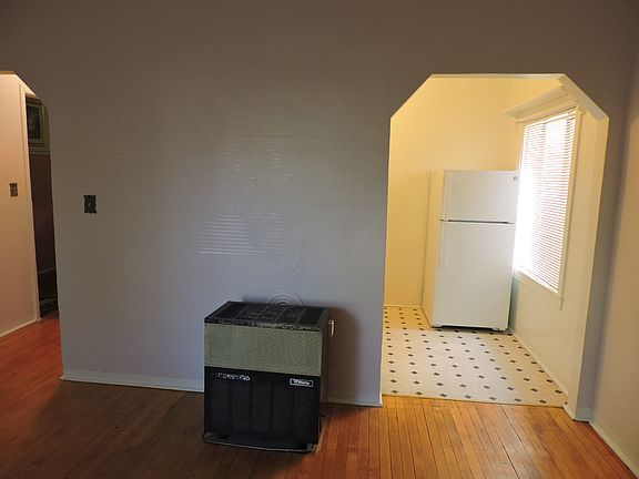 5th image of 1516 22nd St APT 4