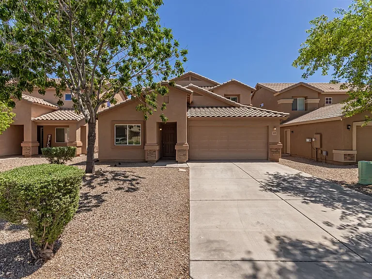5179 E Silverbell Rd — Photo 1
