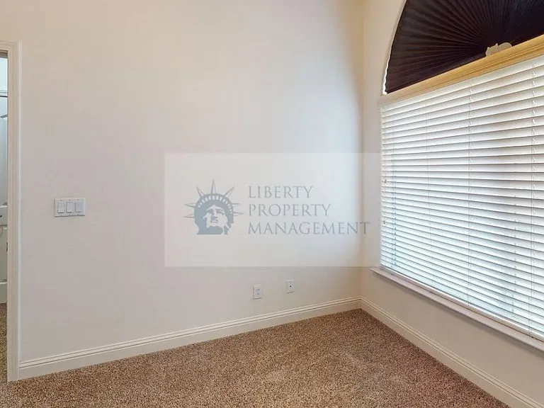 833 Branding Iron St — Photo 16