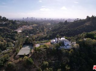 10690 Somma Way, Los Angeles, CA 90077