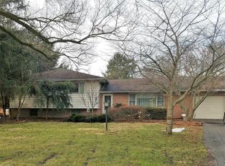 3122 Arrow Point Dr, Zanesville, OH 43701