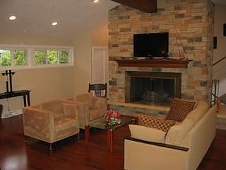 4th image of 3269 Fairhill Dr