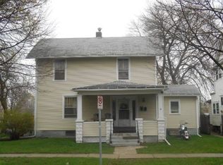404 Kirkwood Blvd, Davenport, IA 52803