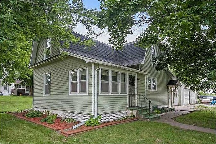 1st image of 1410 1st Ave