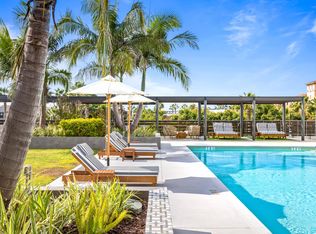 Runway, Playa Vista, CA 90094