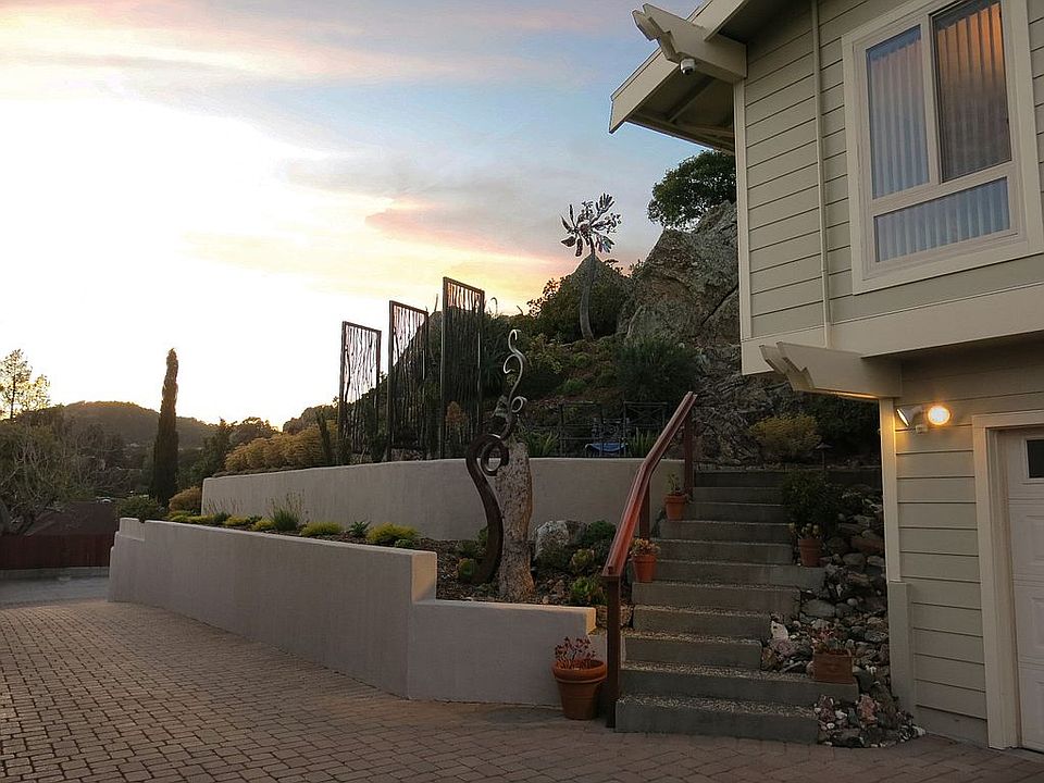 2nd image of 116 Jewell Ct