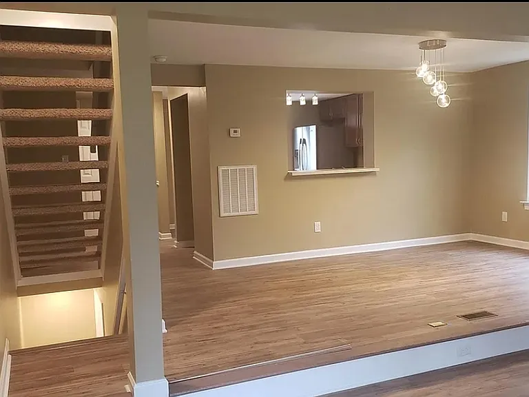 1701 Kayla Ct — Photo 9