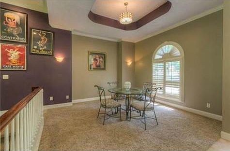 5th image of 4126 NE Hampstead Dr