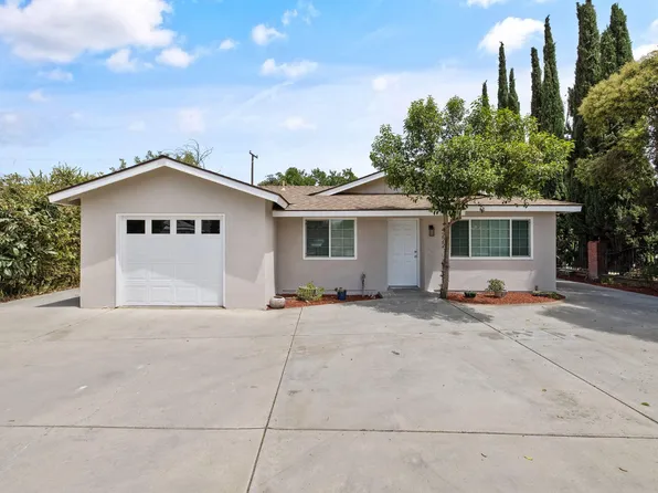 4222 W Victor Avenue, Visalia, CA 93277