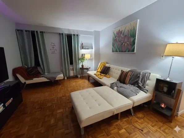 166 Pearsall Dr, Mount Vernon, NY 10552