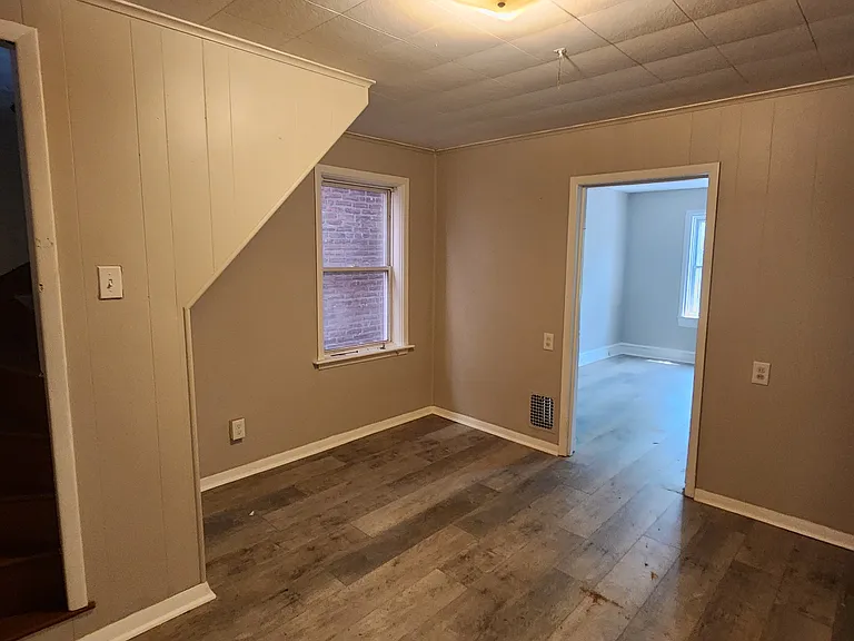 261 Beech St — Photo 12