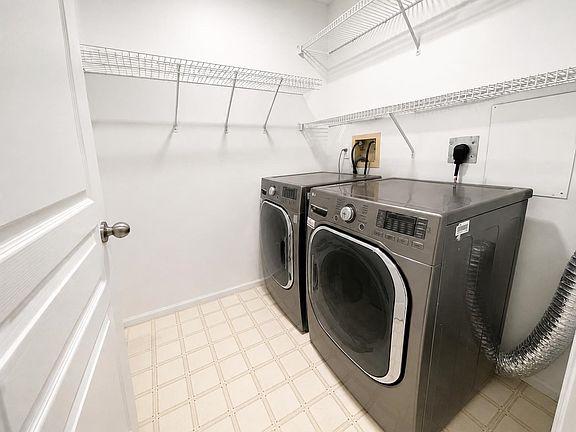 4th image of 20288 54th Ave #101