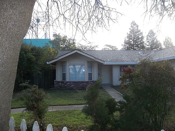 2nd image of 7240 Linda Vista Dr