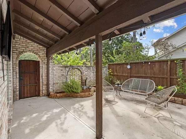 315 Greenpark Dr, Houston, TX 77079