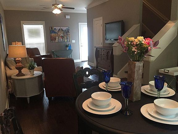 3rd image of 222 Massee Cir