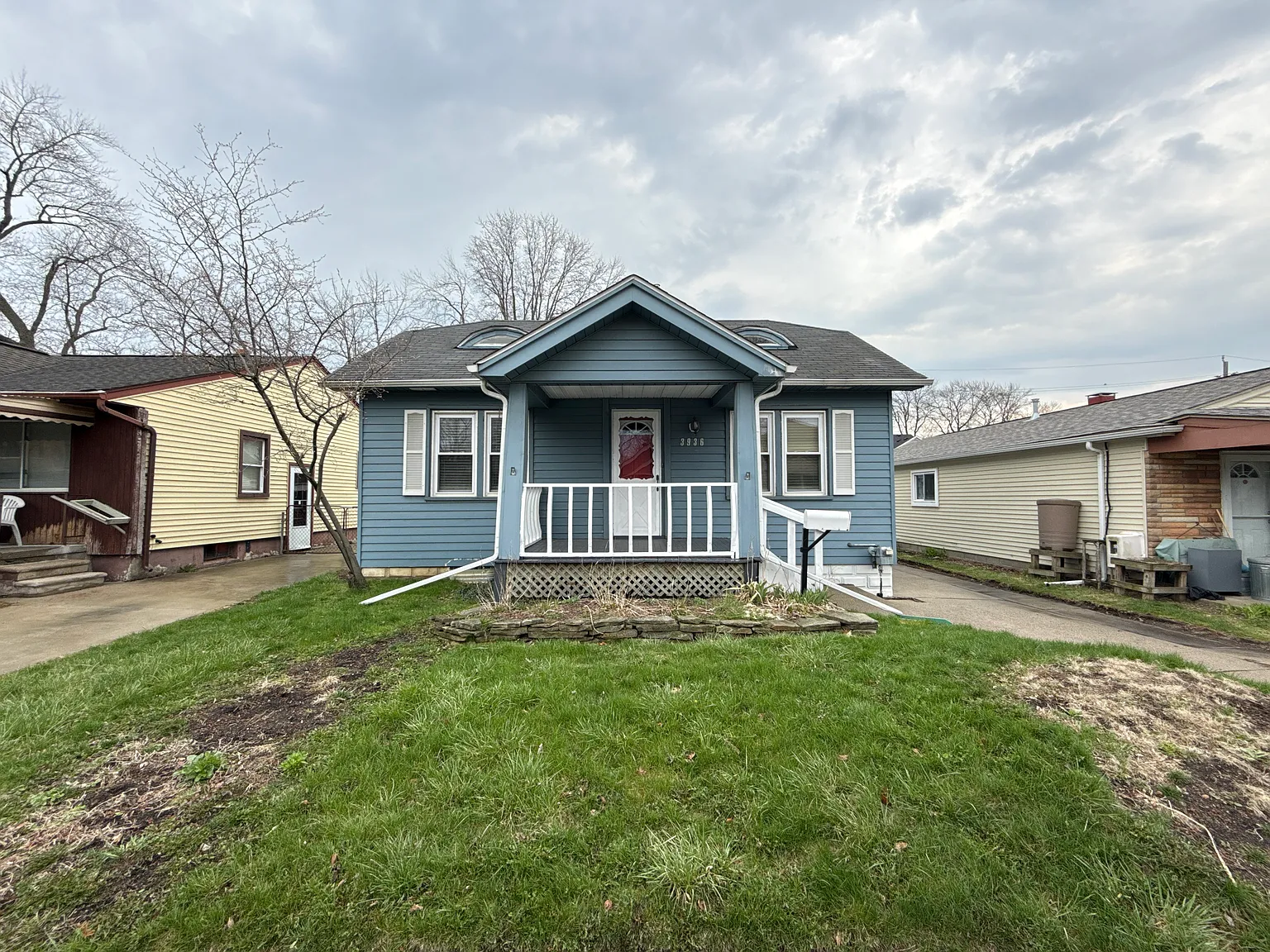 3936 Royal Ave photo 1