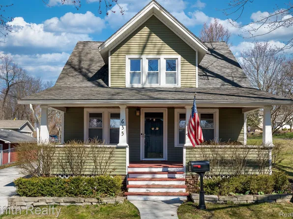 635 E Saint Paul St, Brighton, MI 48116