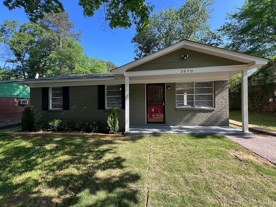 1st image of 3670 Royal Wood Dr