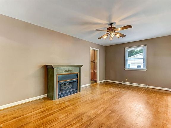 5th image of 3006 Shamrock Dr