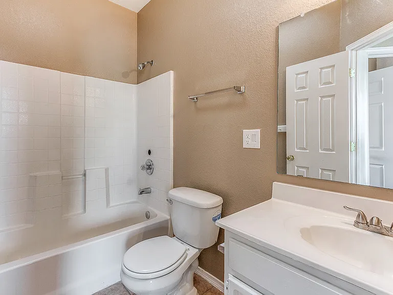 12233 Iverson Ct — Photo 23