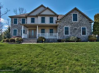 103 Powell Dr, South Abington Township, PA 18411