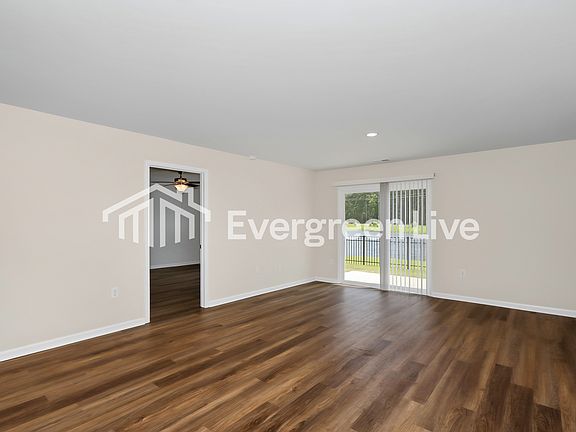 3rd image of 2217 Courtina Way