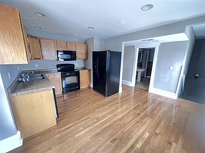 1106 W Church St - Apt 1 — Photo 3