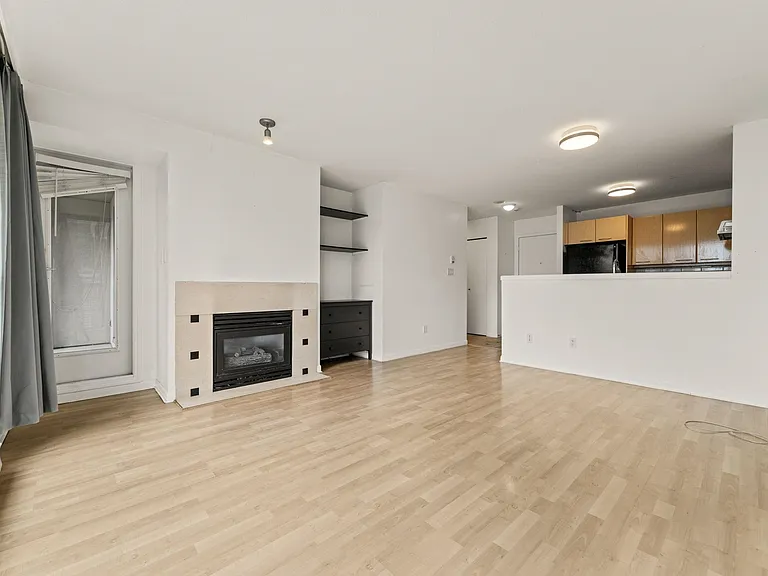 4888 Hazel St #902 — Photo 4